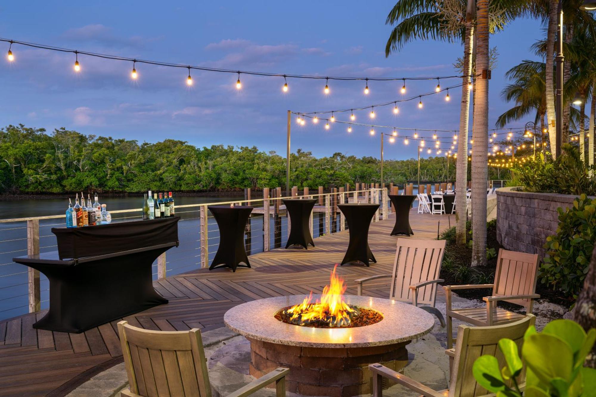 Готель Hyatt House Naples 5Th Avenue Екстер'єр фото
