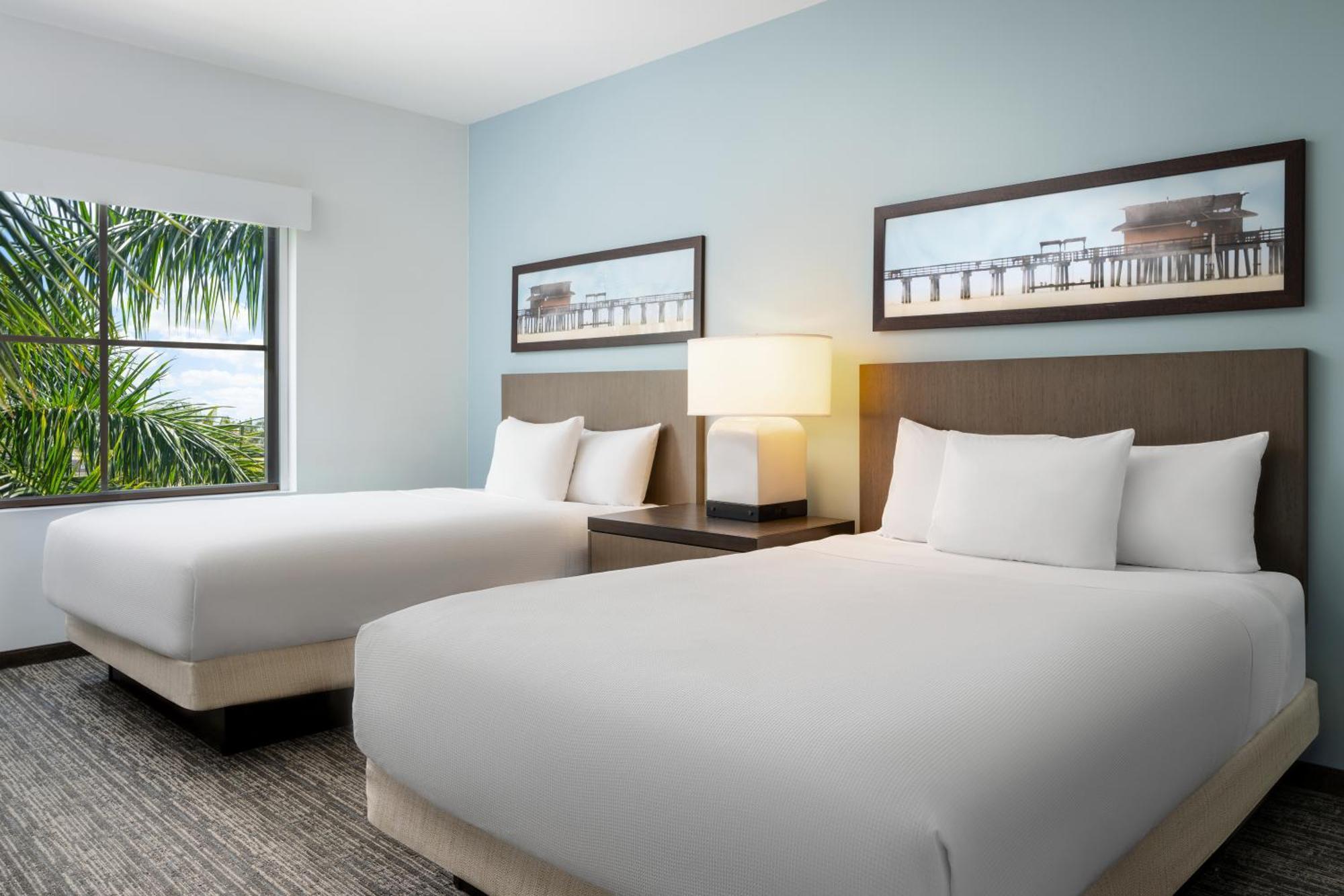 Готель Hyatt House Naples 5Th Avenue Екстер'єр фото